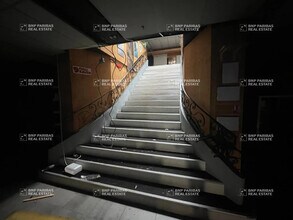 Local d'activités dans Bordeaux à vendre Photo intérieure– Image 1 sur 2