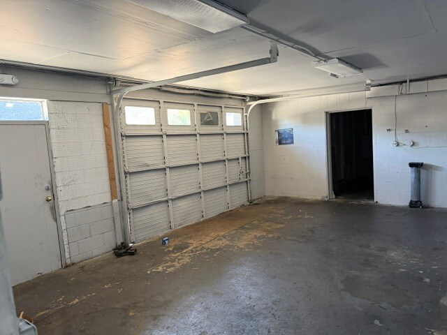 932 S Chapman St, Greensboro, NC à louer - Photo de l’immeuble – Image 2 sur 4