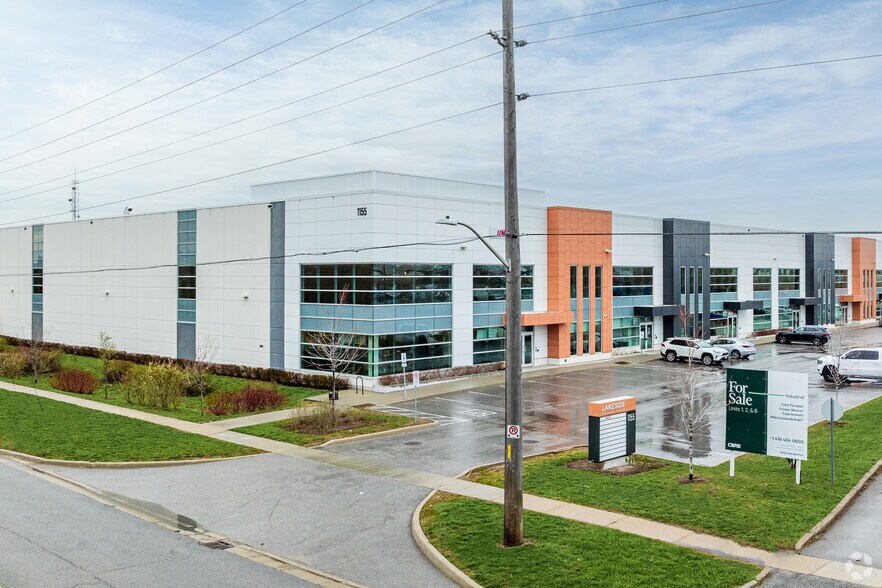 1155 Boundary Rd, Oshawa, ON à vendre - Photo principale – Image 1 sur 3