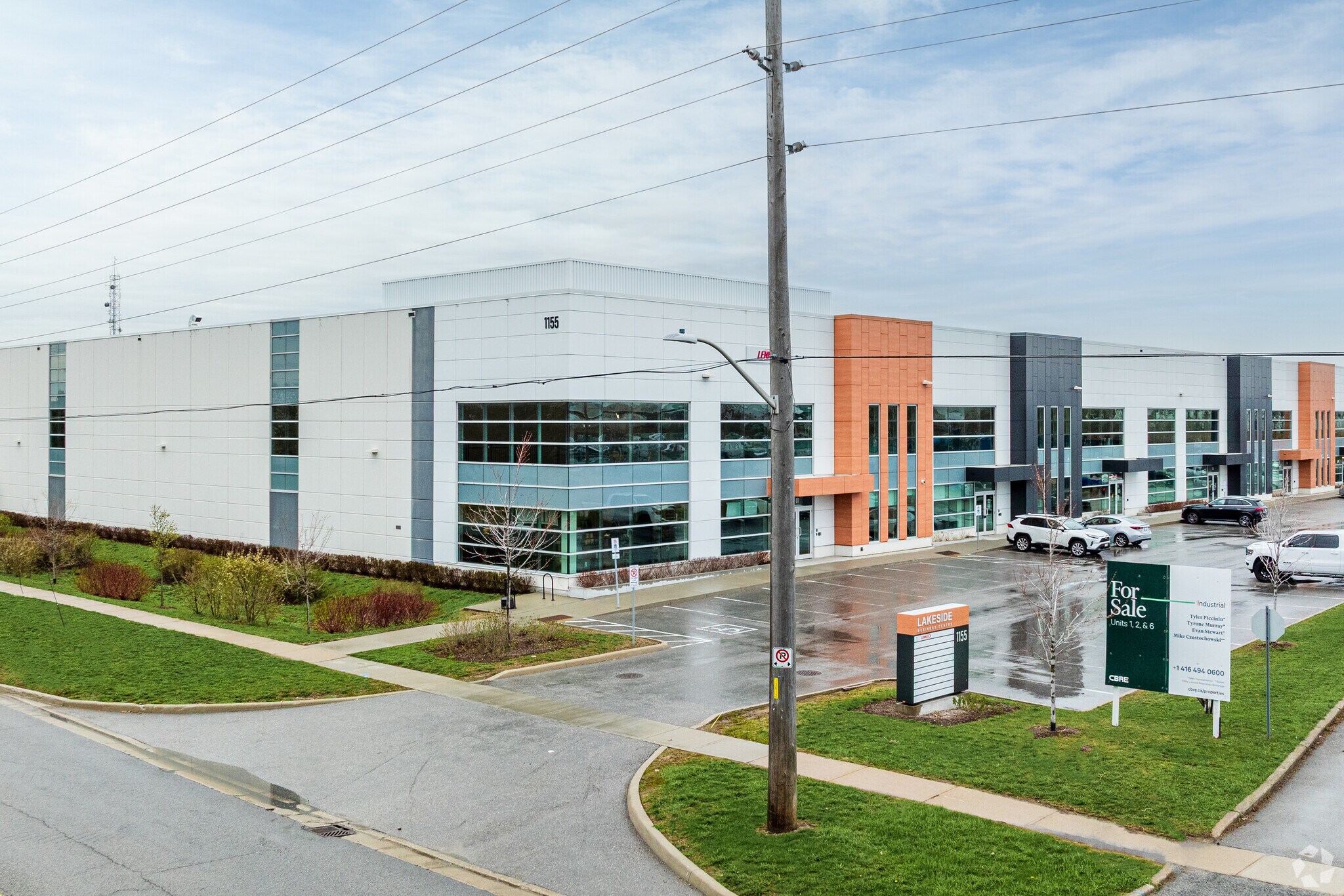 1155 Boundary Rd, Oshawa, ON à vendre Photo principale– Image 1 sur 4