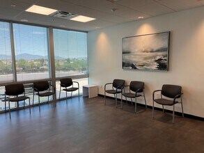 9321 W Thomas Rd, Phoenix, AZ à louer Photo intérieure– Image 2 sur 7