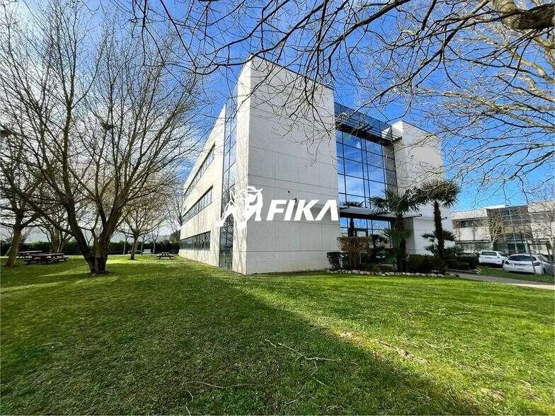 Bureau dans Toulouse à louer - Photo de l’immeuble – Image 1 sur 12