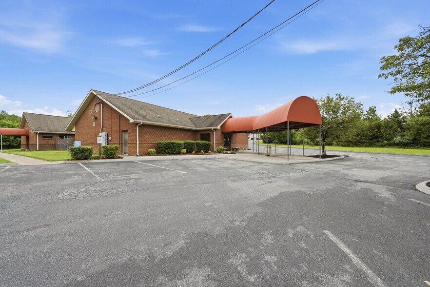 329 Wesley St, Johnson City, TN à vendre - Photo de l’immeuble – Image 2 sur 67
