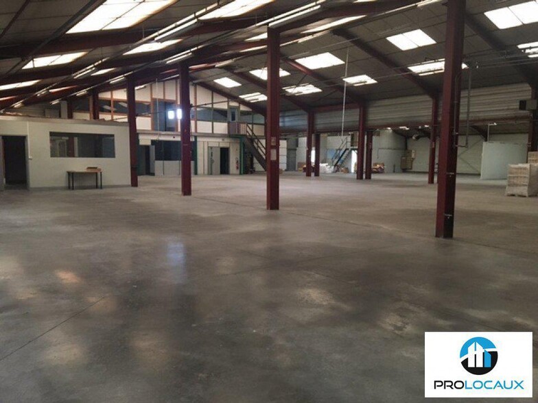 Industriel/Logistique dans Campigny à vendre - Photo intérieure – Image 2 sur 3