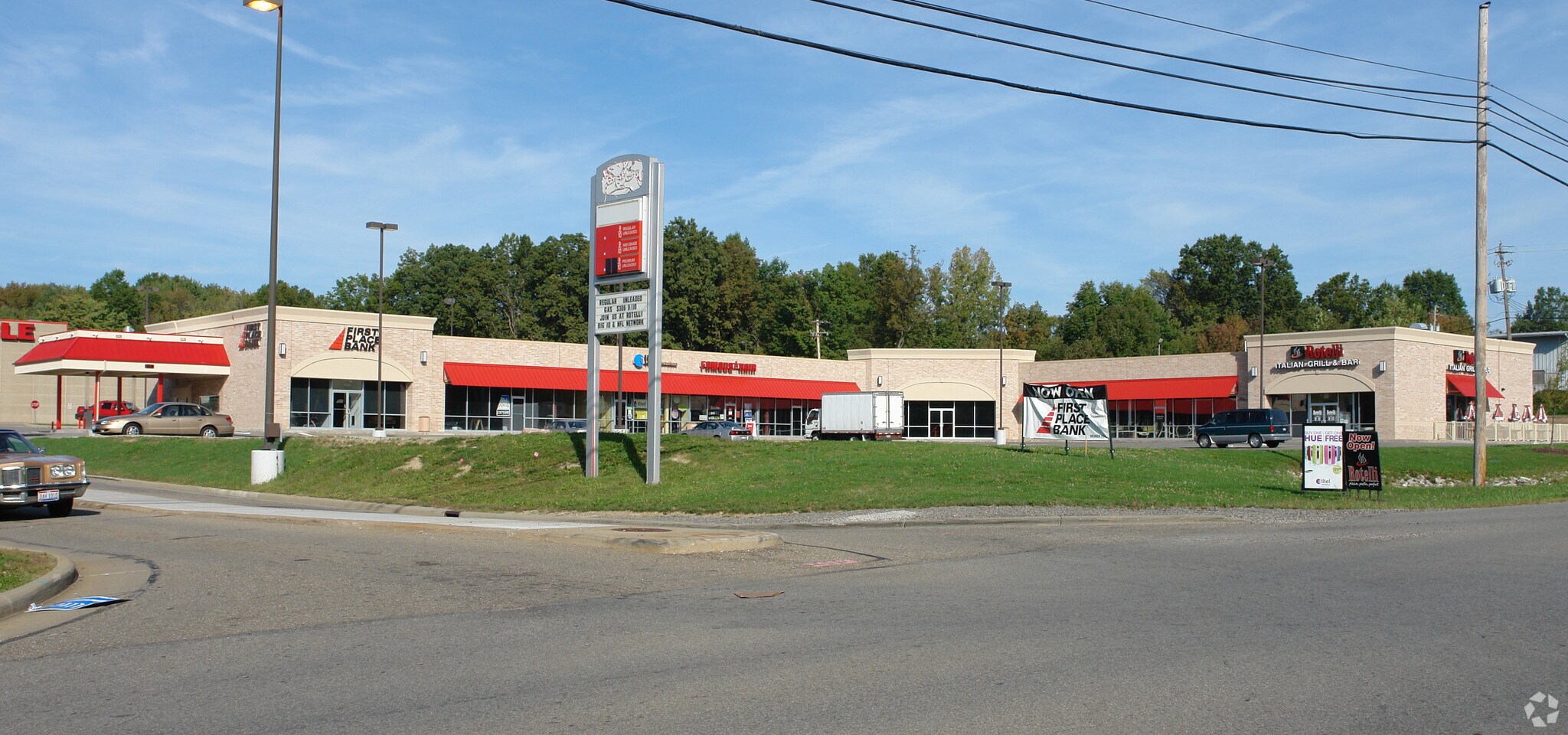 4684-4700 Belmont Ave, Youngstown, OH à louer Photo principale– Image 1 sur 5