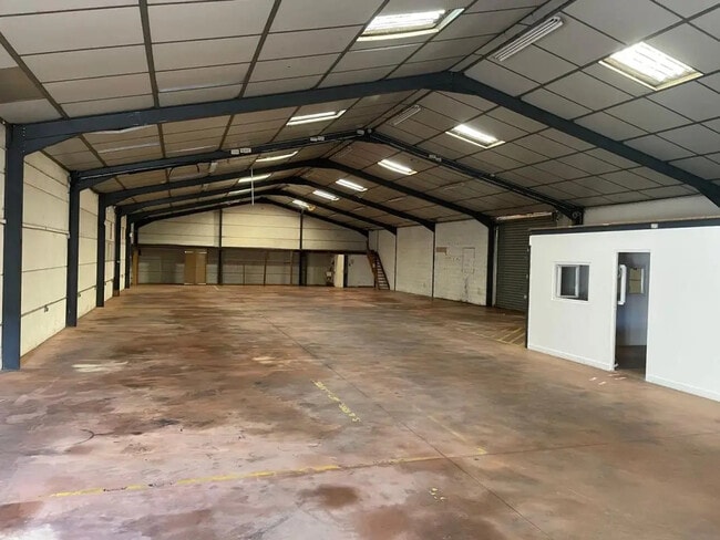 Plus de détails pour Industriel/Logistique à louer