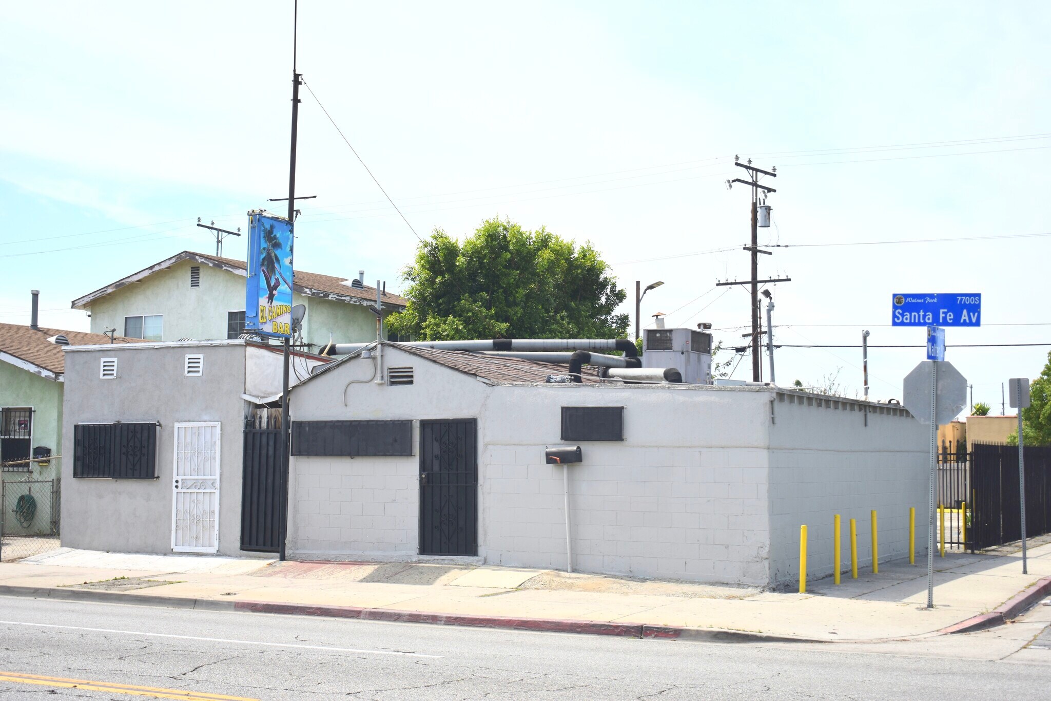 7701 Santa Fe Ave, Huntington Park, CA à louer Photo principale– Image 1 sur 9