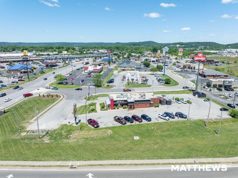 158 Keystone Crossroad Dr, Shepherdsville, KY à vendre - Photo de l’immeuble – Image 2 sur 3