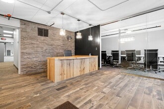 396-400 E American Blvd, Bloomington, MN à vendre Photo de l’immeuble– Image 2 sur 30