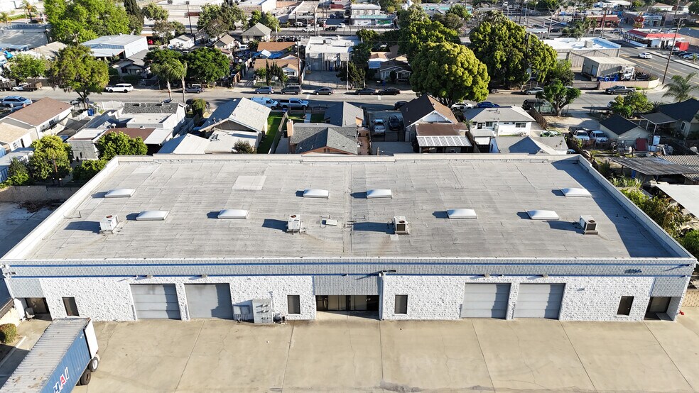 1256 E 3rd St, Pomona, CA à vendre - Photo de l’immeuble – Image 2 sur 9