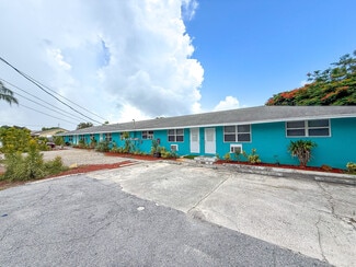 Plus de détails pour 1845 Dillone Ln, North Palm Beach, FL - Logement à vendre