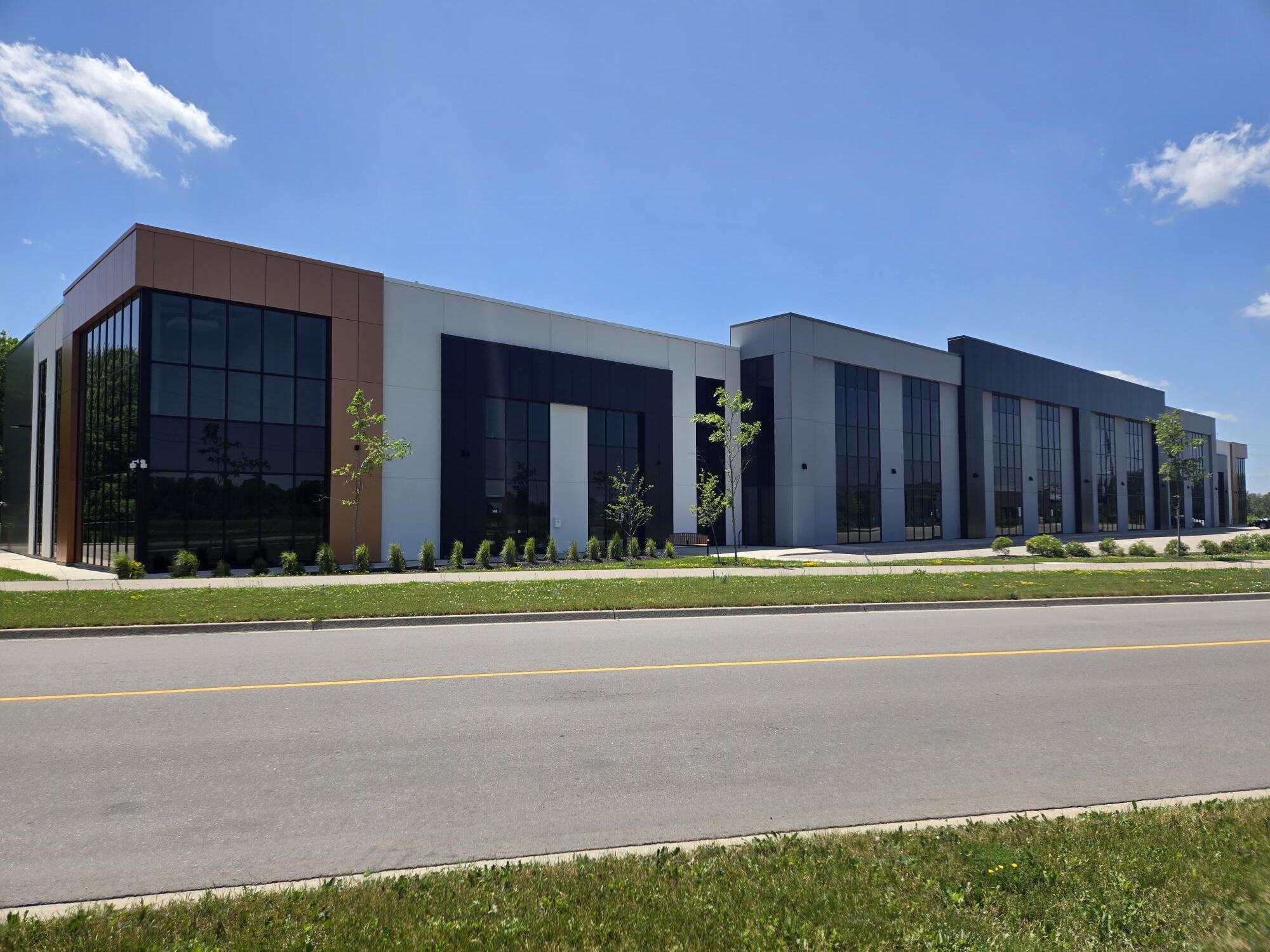350 Hanlon Creek Blvd, Guelph, ON à louer Photo de l’immeuble– Image 1 sur 9
