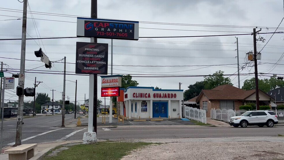 602 Ssgt Macario Garcia Dr, Houston, TX à vendre - Vidéo sur l’annonce professionnelle – Image 2 sur 12