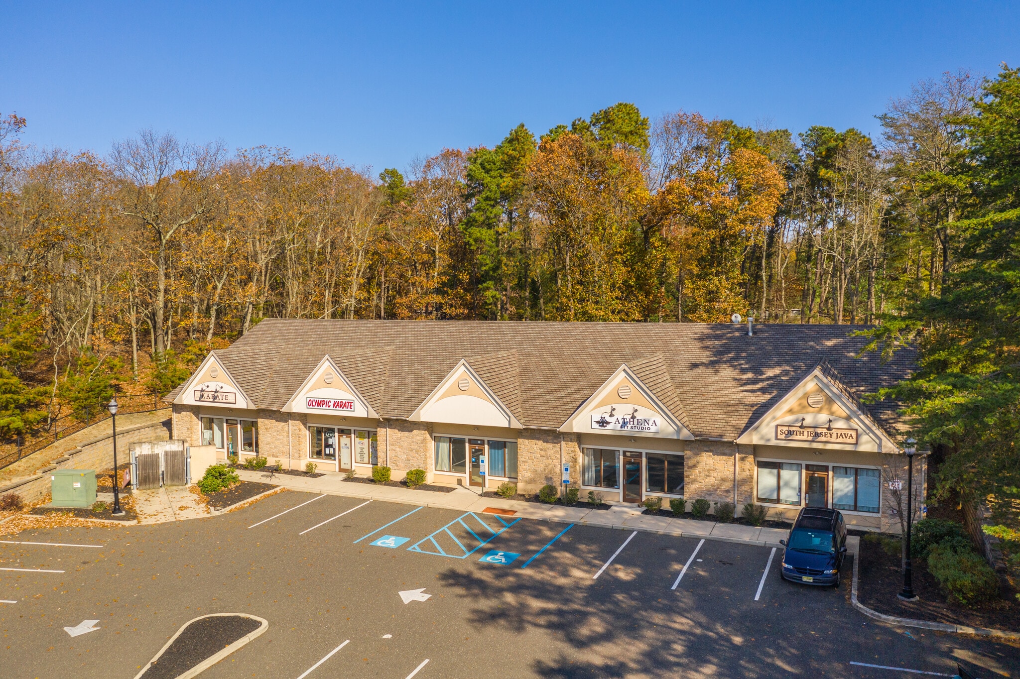 1201 Haddonfield Berlin Rd, Voorhees, NJ à louer Photo de l’immeuble– Image 1 sur 1