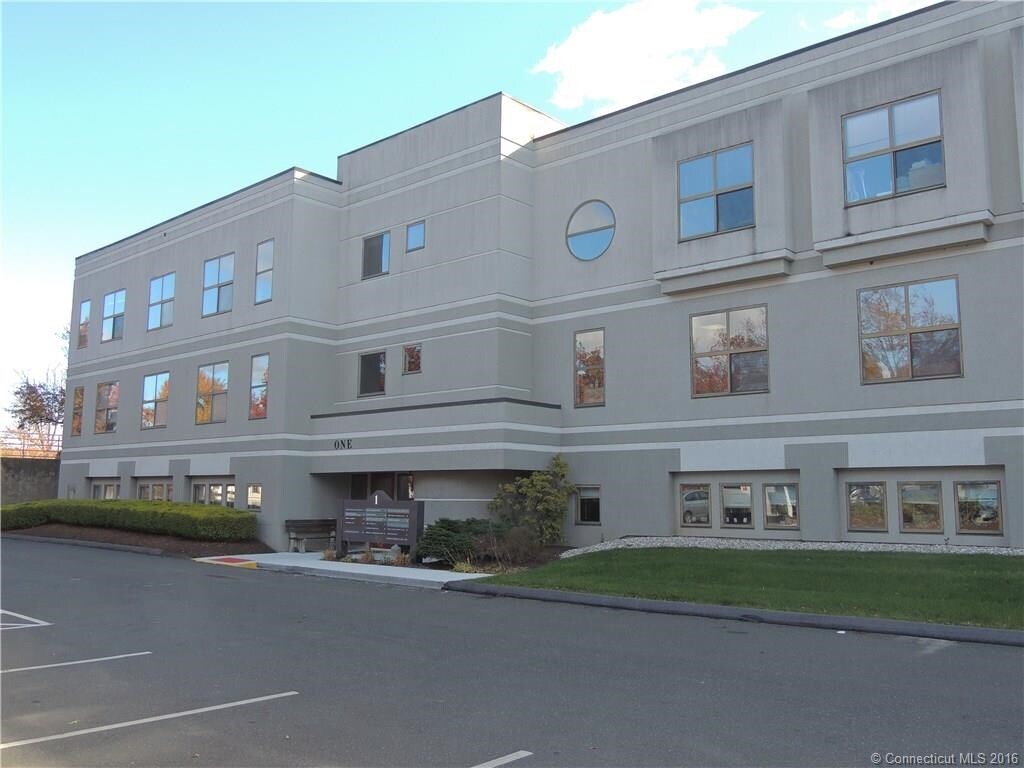 1 Pomperaug Office Park, Southbury, CT à vendre Photo principale– Image 1 sur 10