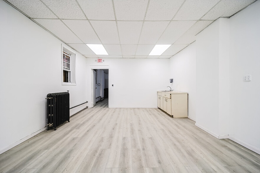 48-50 W Palisade Ave, Englewood, NJ à vendre - Photo de l’immeuble – Image 3 sur 5