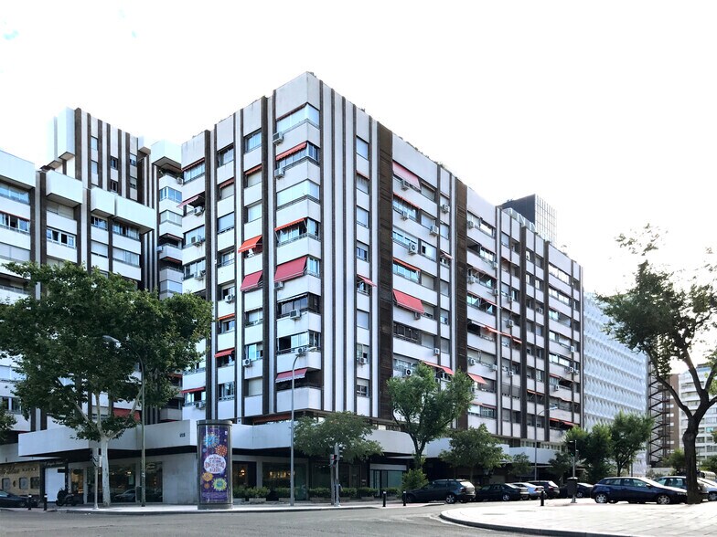Calle de Francisco Gervás, 12, Madrid, Madrid à louer - Photo principale – Image 1 sur 2