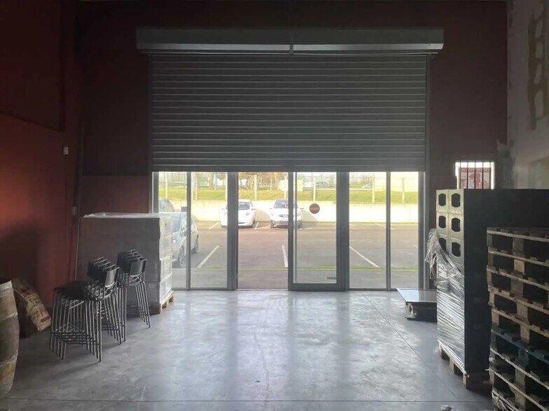 Local commercial dans Venette à louer - Photo de l’immeuble – Image 2 sur 6