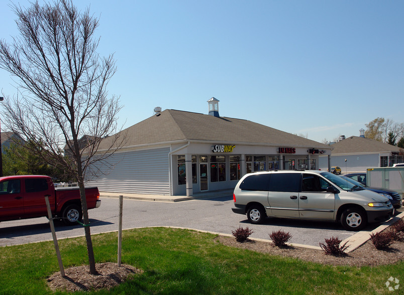 3007-3009 Eastern Blvd, Middle River, MD à louer - Photo de l’immeuble – Image 3 sur 3