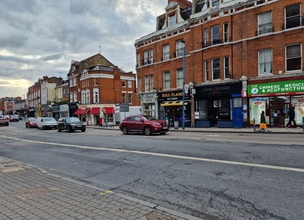 22 Putney High St, Londres à louer Photo de l’immeuble– Image 1 sur 4