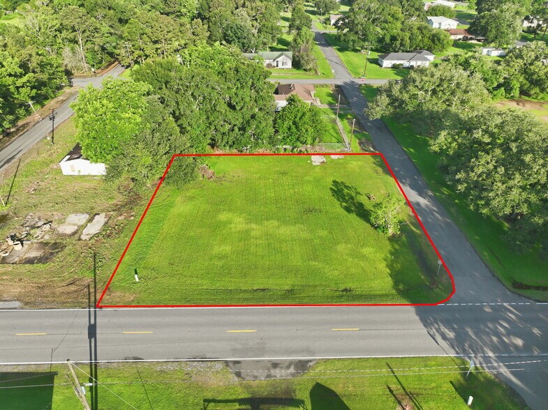 7697 Alabama Ave, Hayes, Ln, Hayes, LA à vendre - Photo de l’immeuble – Image 1 sur 9