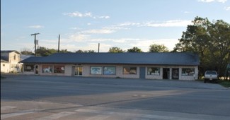 Plus de détails pour 305-323 N Main St, Boerne, TX - Local commercial à louer