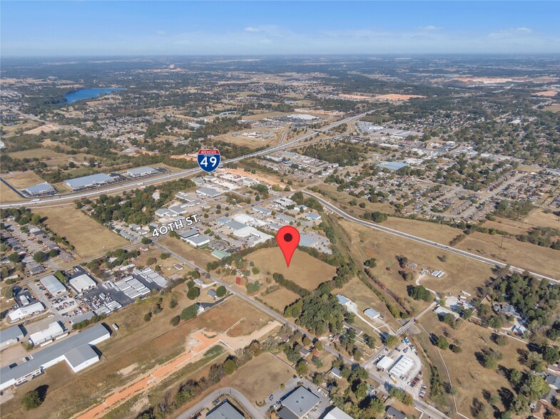 McRay Ave, Springdale, AR à vendre - Photo de l’immeuble – Image 3 sur 3