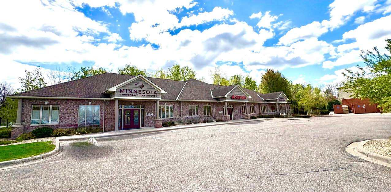 5354-5372 Edgewood Dr, Mounds View, MN à louer Photo de l’immeuble– Image 1 sur 2