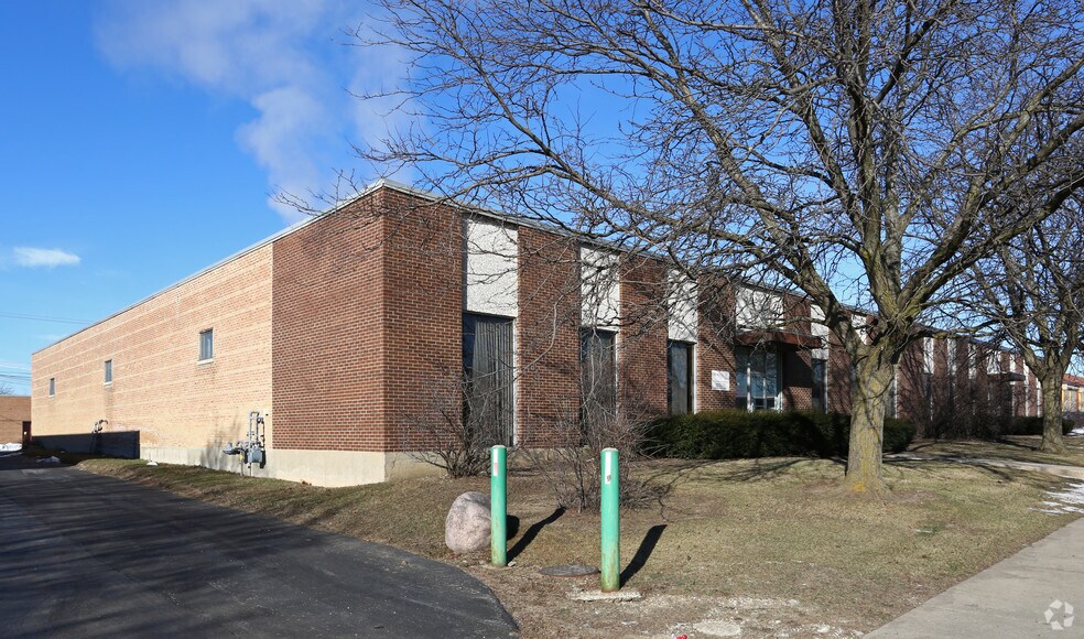 2450-2456 American Ln, Elk Grove Village, IL à louer - Photo de l’immeuble – Image 1 sur 1