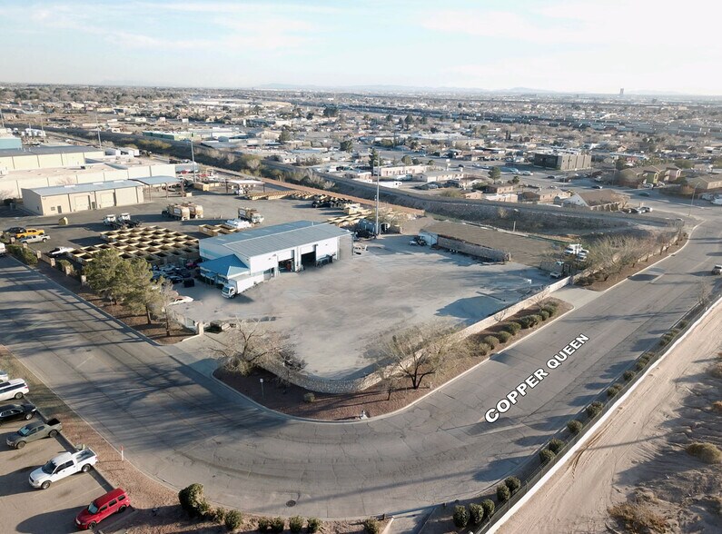 7100 Copperqueen Dr, El Paso, TX à vendre - Photo de l’immeuble – Image 2 sur 6