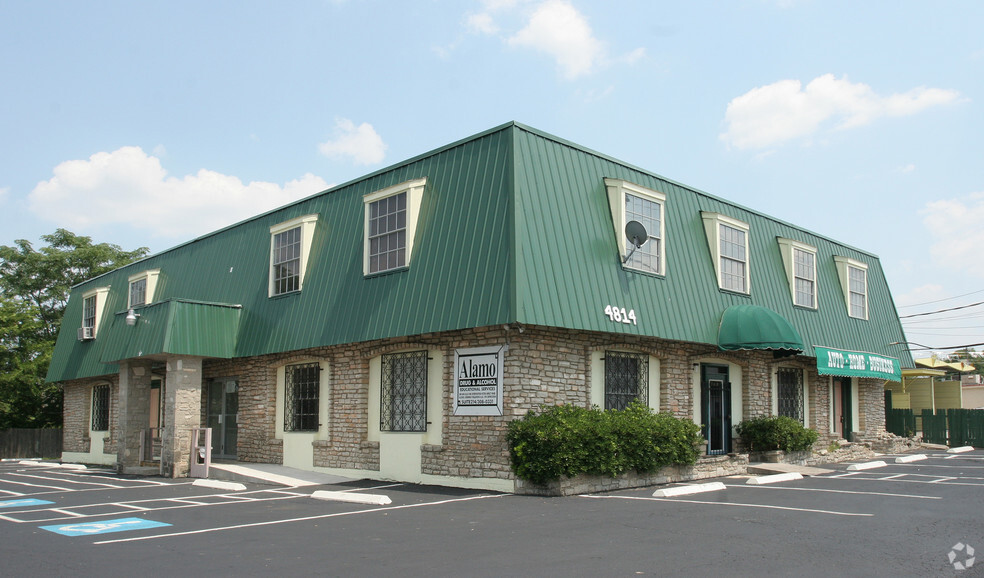 4814 West Ave, San Antonio, TX à louer - Photo de l’immeuble – Image 2 sur 9