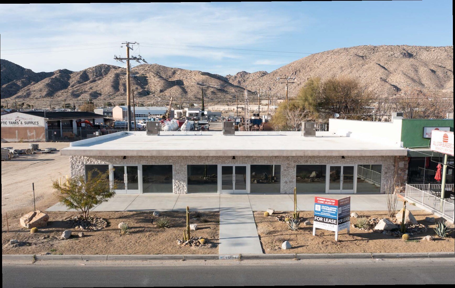 55684 Twentynine Palms Hwy, Yucca Valley, CA à vendre Photo principale– Image 1 sur 36