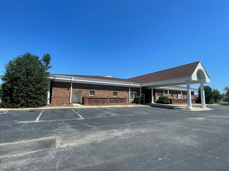 2402 Camden St SW, Wilson, NC à vendre - Photo de l’immeuble – Image 2 sur 13