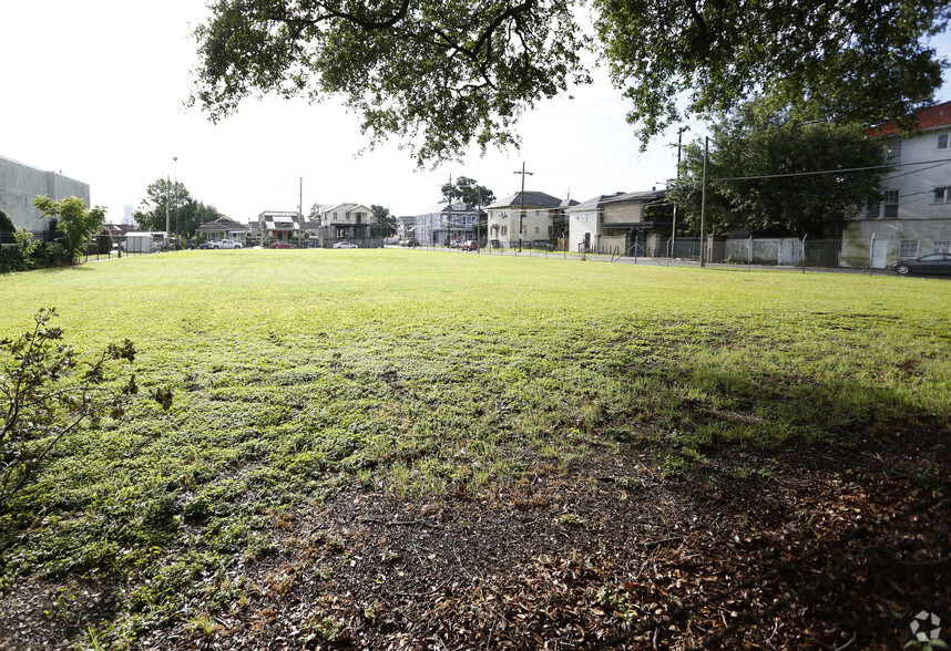 2901 Napoleon Ave, New Orleans, LA à louer - Photo principale – Image 1 sur 4