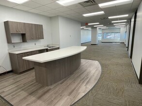 7825 Washington Ave S, Minneapolis, MN à louer Photo intérieure– Image 2 sur 28