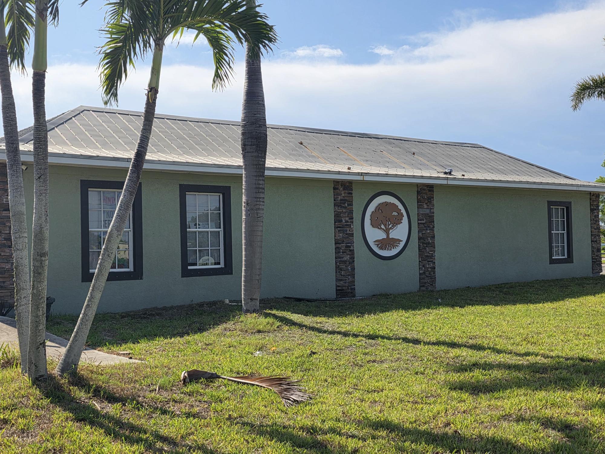 4811 Del Prado Blvd S, Cape Coral, FL à louer Photo de l’immeuble– Image 1 sur 18