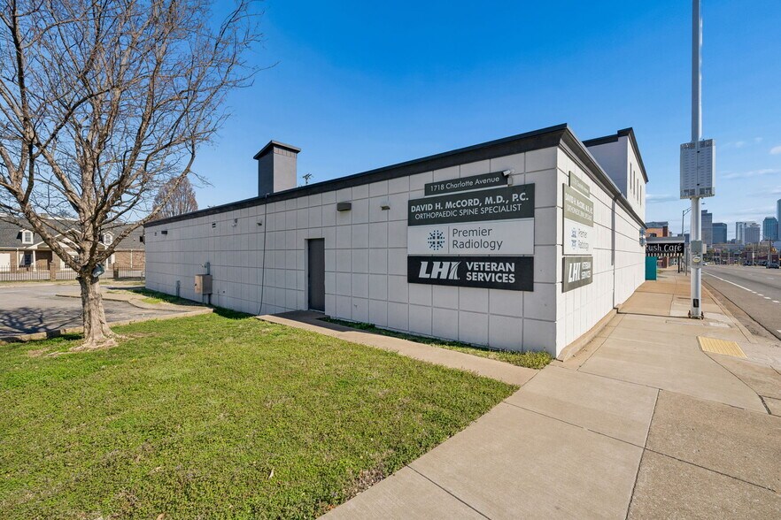 1718 Charlotte Ave, Nashville, TN à louer - Photo de l’immeuble – Image 3 sur 39