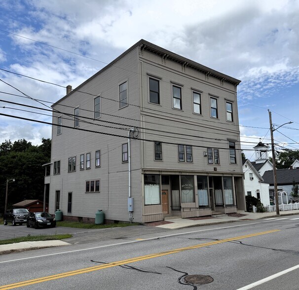 913 Portland St, Rochester, NH à vendre - Photo de l’immeuble – Image 1 sur 32