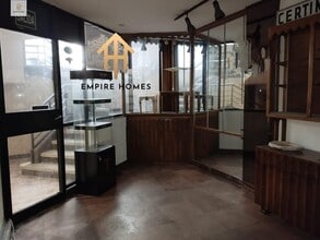 Local commercial dans Cáceres, Cáceres à louer Photo intérieure– Image 2 sur 6