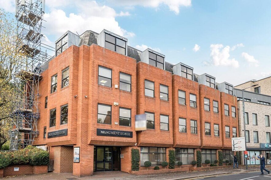 215 Marsh Rd, Pinner à louer - Photo de l’immeuble – Image 2 sur 19