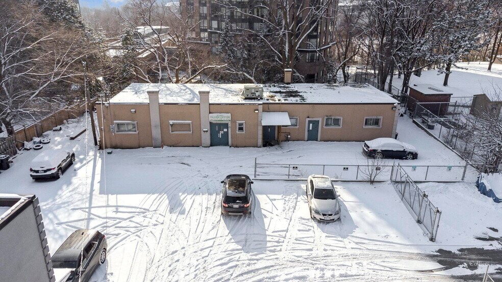 1822 Weston Rd, Toronto, ON à vendre - Photo de l’immeuble – Image 1 sur 1