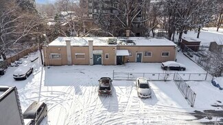 Plus de détails pour 1822 Weston Rd, Toronto, ON - Local commercial à vendre
