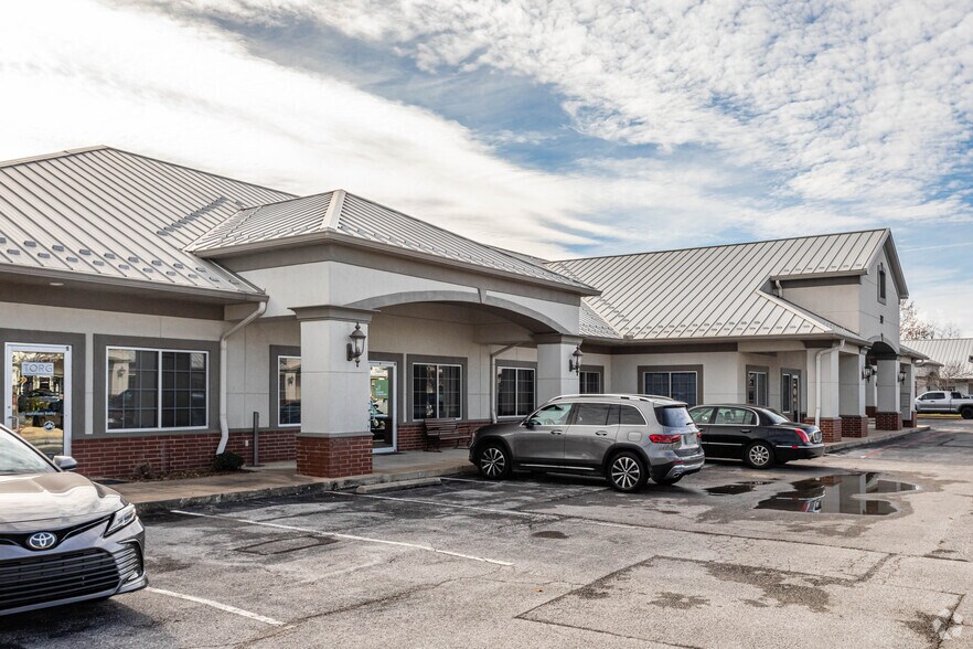 307 SW 18th St, Bentonville, AR à louer - Photo principale – Image 1 sur 4