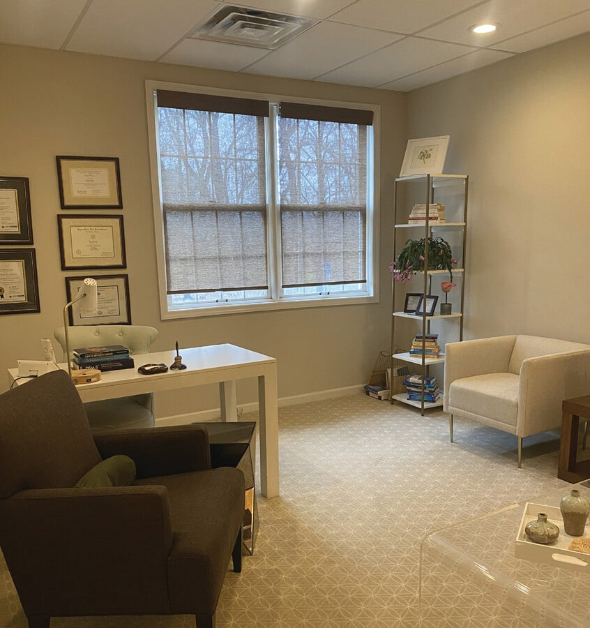 256 Columbia Tpke, Florham Park, NJ 07932 - Lot 103 -  - Photo intérieure - Image 2 of 5