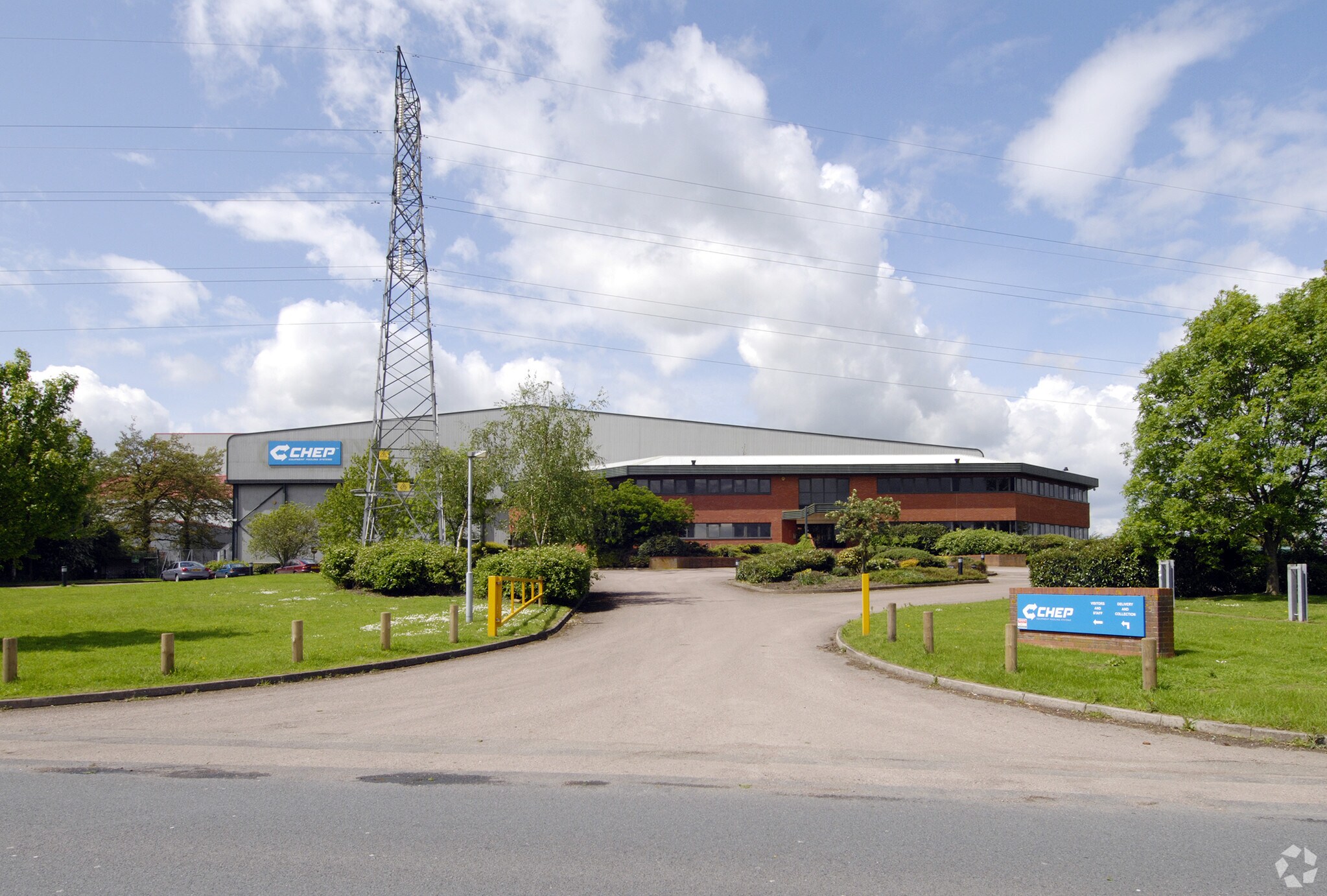 Cosford Ln, Rugby à louer Photo principale– Image 1 sur 2