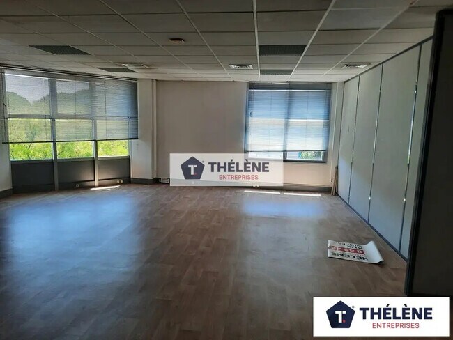 Plus de détails pour Bureau à louer