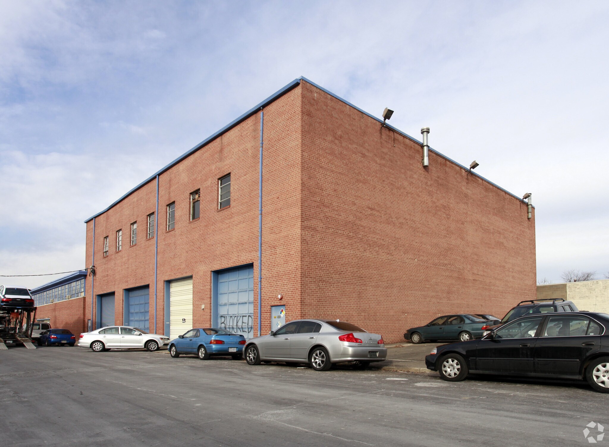 400-420 Calvert Ave portefeuille de 3 biens à vendre sur LoopNet.fr Photo principale– Image 1 sur 4