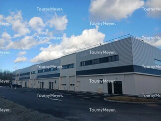 Plus de détails pour Industriel/Logistique à louer
