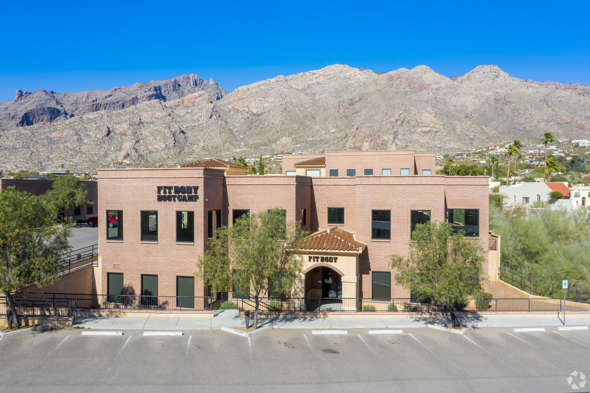 6430 N Swan Rd, Tucson, AZ à vendre Photo principale– Image 1 sur 7
