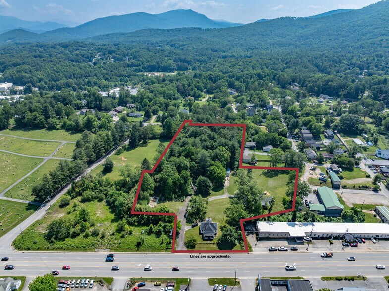 1116 Sweeten Creek Rd, Asheville, NC à vendre - Photo de l’immeuble – Image 1 sur 8